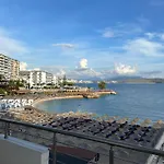 דירה Sun Beachfront
