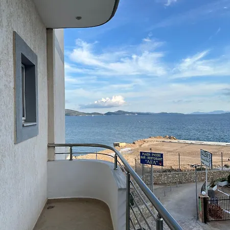 Apartment Sun Beachfront Sarande