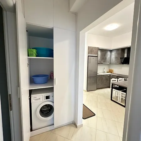 Sun Beachfront Apartment Sarande