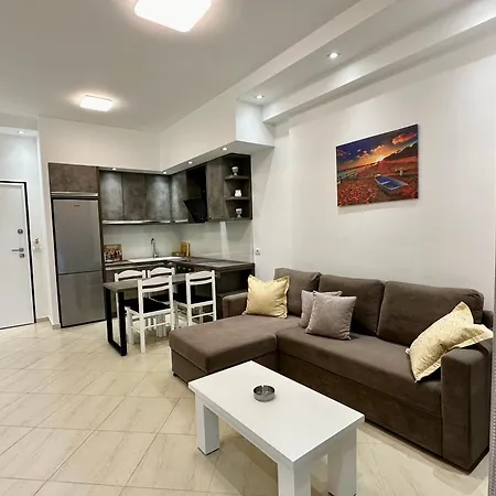 Sun Beachfront * Sarandë