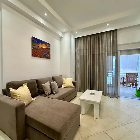 Sun Beachfront * Sarandë