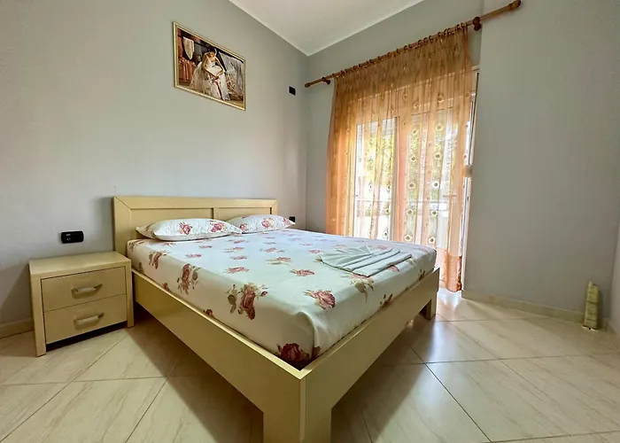 Apartment Sun Beachfront Sarande